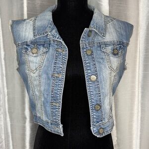 Hot Kiss Sleeveless Jean Jacket Women’s S Crop Sleeveless Faded Raw Sleeve Hem
